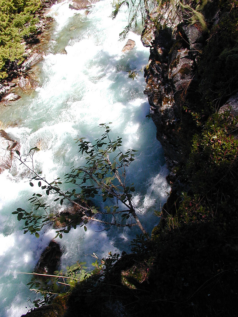 30-Jul-2000
Stehekin, WA
Stehekin River at High Bridge