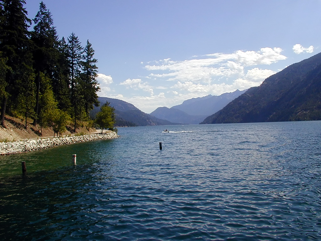 30-Jul-2000
Lake Chelan, WA
Looking South East from Stehekin