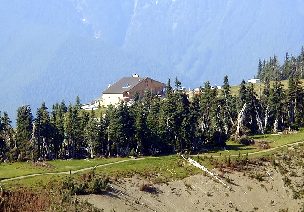 01-Aug-2000
Olympic National Park, WA
Hurricane Ridge Lodge