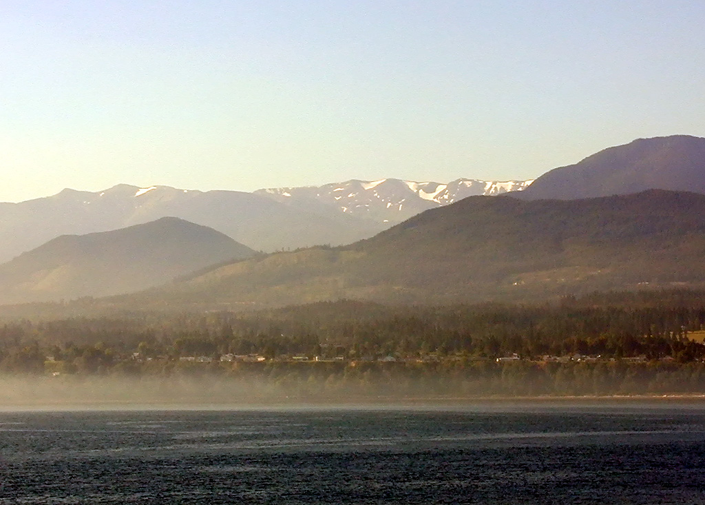 02-Aug-2000
Port Angeles, WA
The waterfront with Olympic Mountains in the background