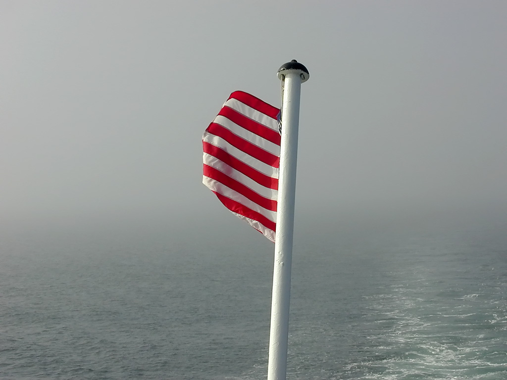 02-Aug-2000
Port Angeles, WA
Flag at the stern of the ferry