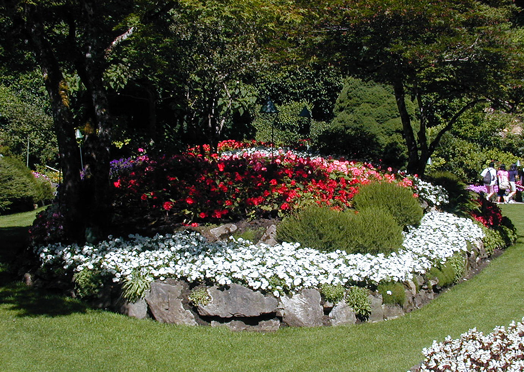 02-Aug-2000
Butchart Gardens - Victoria, BC 
Sunken gardens