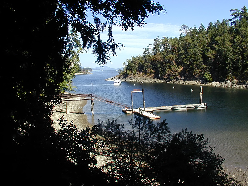 02-Aug-2000
Butchart Gardens - Victoria, BC 
Butchart Cove