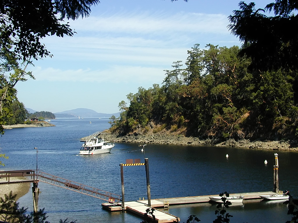 02-Aug-2000
Butchart Gardens - Victoria, BC 
Butchart Cove