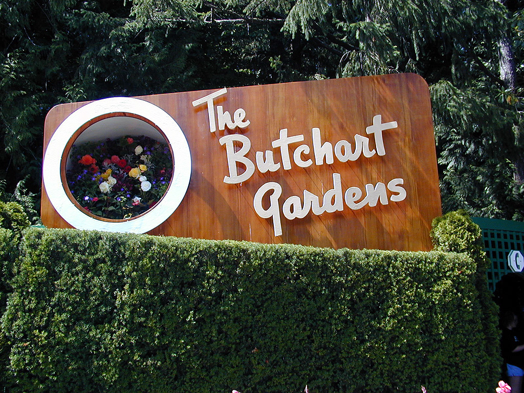 02-Aug-2000
Butchart Gardens - Victoria, BC 
Butchart Gardens - Sign