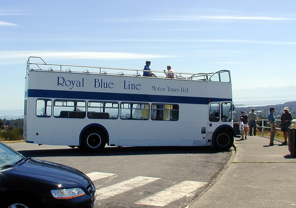 02-Aug-2000
Victoria, BC 
Royal Blue Line open top tour bus