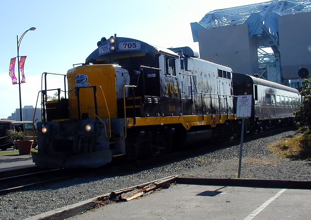 02-Aug-2000
Victoria, BC 
Pacific Wilderness Railway locomotive