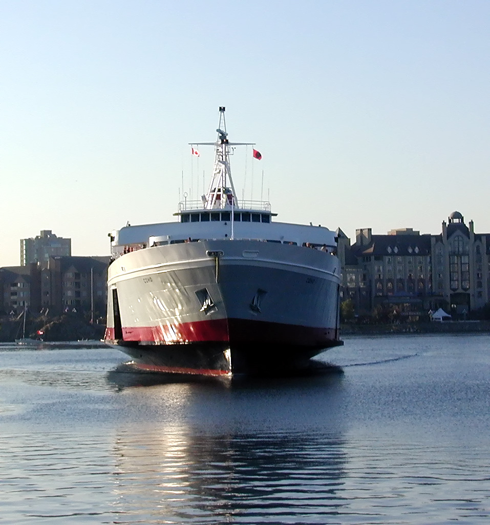 02-Aug-2000
Victoria, BC 
Ferry entering the harbour