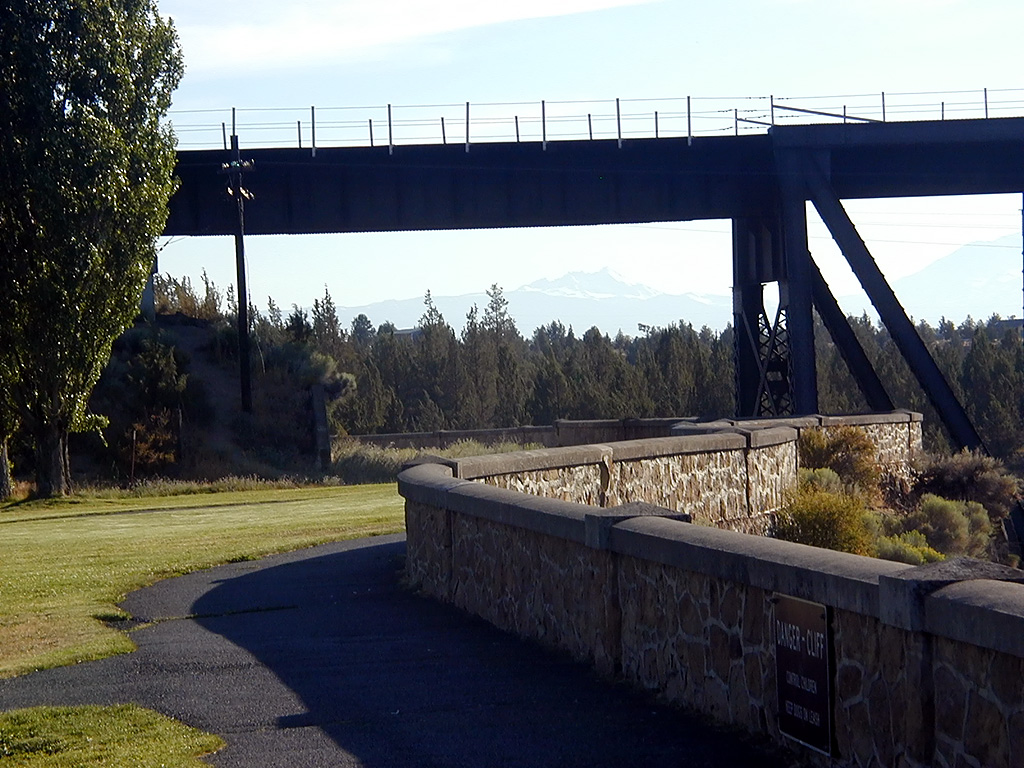 03-Aug-2000
Oregon (State)
Crooked River Gorge
