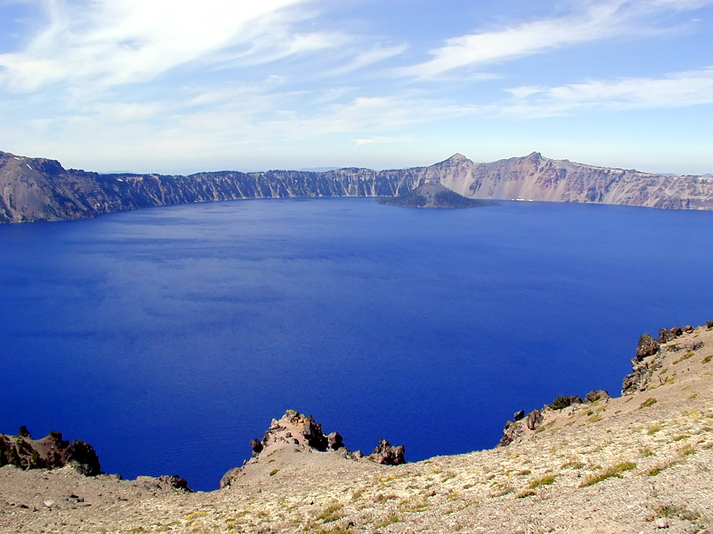 04-Aug-2000
Crater Lake, OR
Crater Lake from Cloudcap