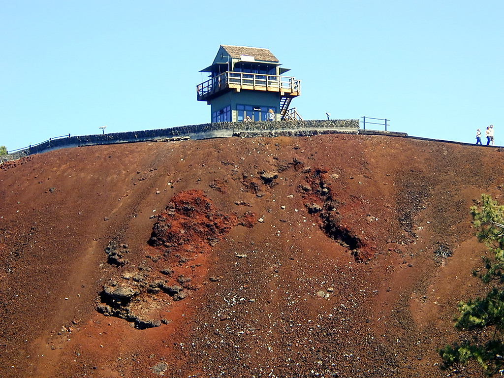 05-Aug-2000
Lavaland, OR
The Summit of Lava Butte