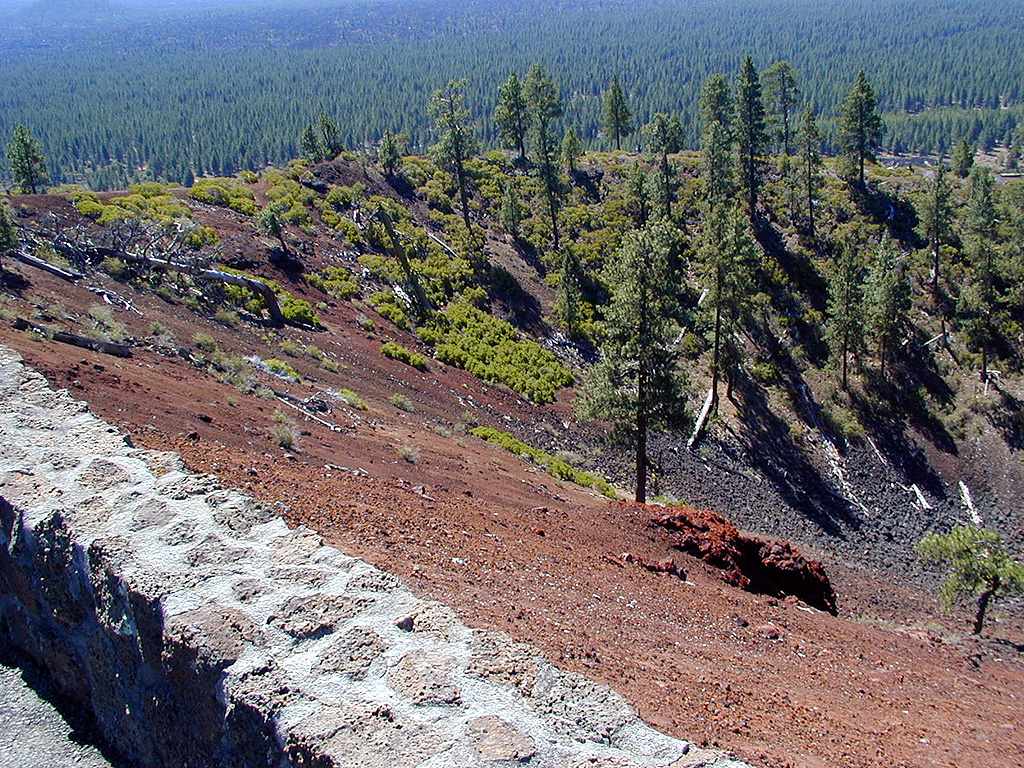 05-Aug-2000
Lavaland, OR
Lava Butte - The Caldera