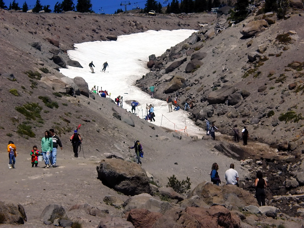 06-Aug-2000
Mount Hood, OR
Summer skiing