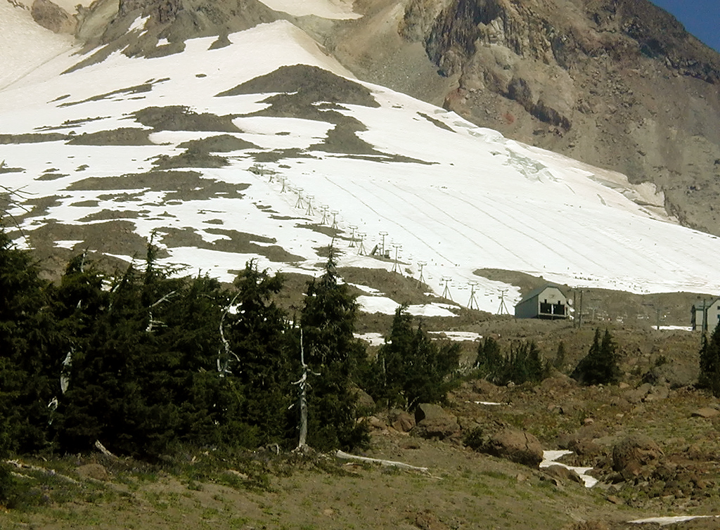 06-Aug-2000
Mount Hood, OR
Summer skiing