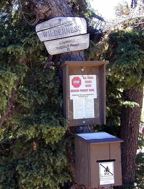 06-Aug-2000
Mount Hood, OR
The start of the wilderness