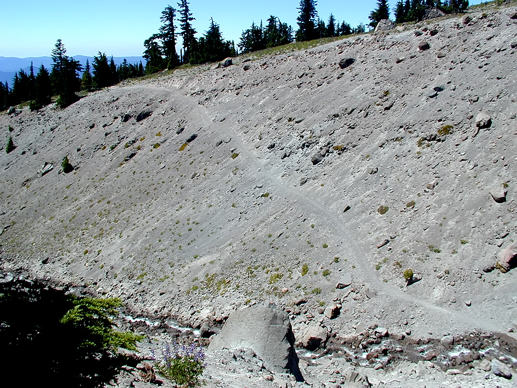 06-Aug-2000
Mount Hood, OR
The Pacific Crest Trail