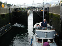 28-Jul-2000
Seattle - Chittenden Locks
The lock gates closing