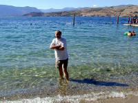 29-Jul-2000
Lake Chelan, WA
Lakeside Park - Mike paddling in the lake