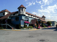 31-Jul-2000
Leavenworth, WA
Shopping plaza in Main Street