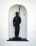 31-Jul-2000
Leavenworth, WA
Sculpture of skier in wall alcove