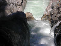 31-Jul-2000
Deception Falls, WA
Water funnelled through a narrow gap between rocks