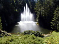 02-Aug-2000
Butchart Gardens - Victoria, BC 
Dancing fountains