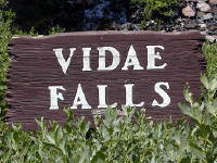 04-Aug-2000
Crater Lake, OR
Vidae Falls sign